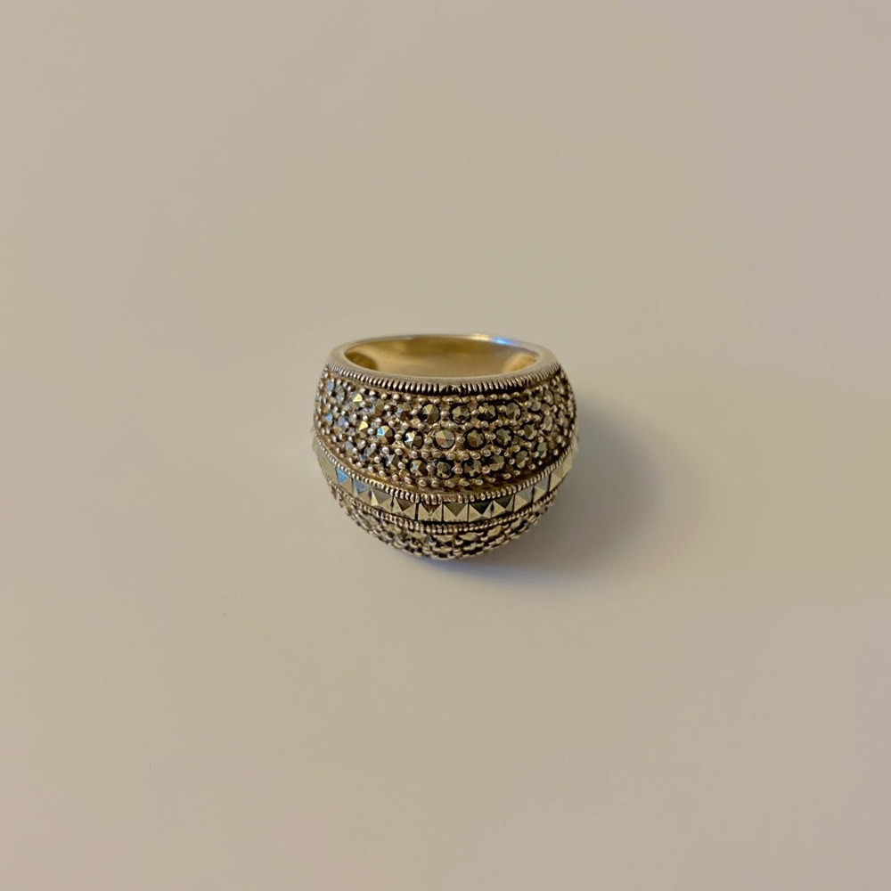Stylish 925 Silver pavé crystal dome ring SZ 7.5